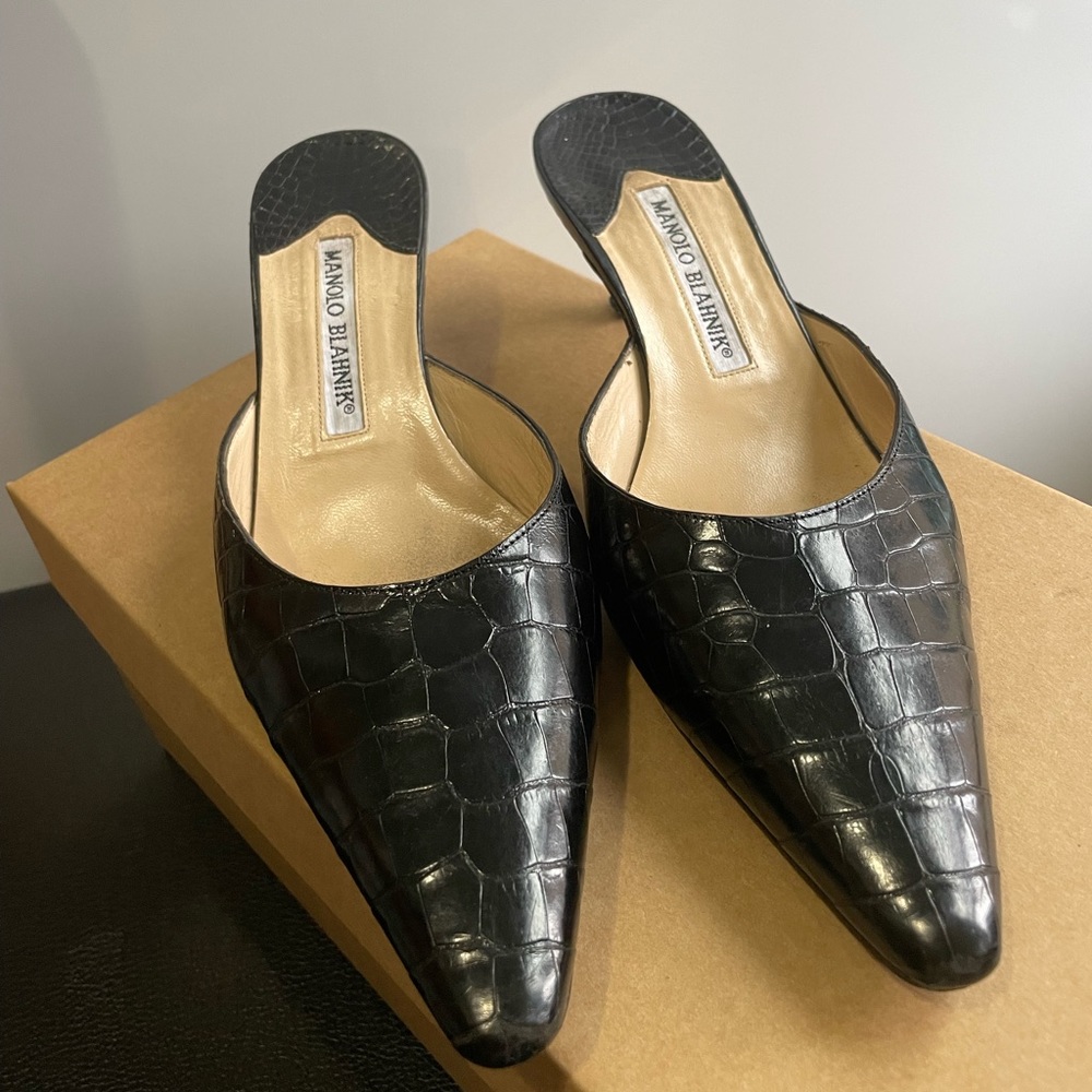 Manolo Blahnik Black Leather Mules with Kitten Heel. Size 36.5